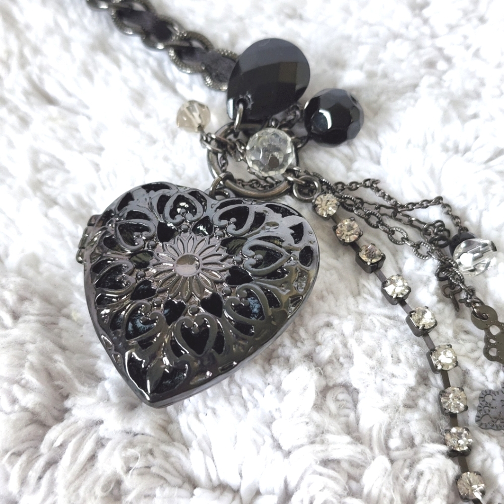 Guess black long necklace heart pendant - Picture 5 of 6